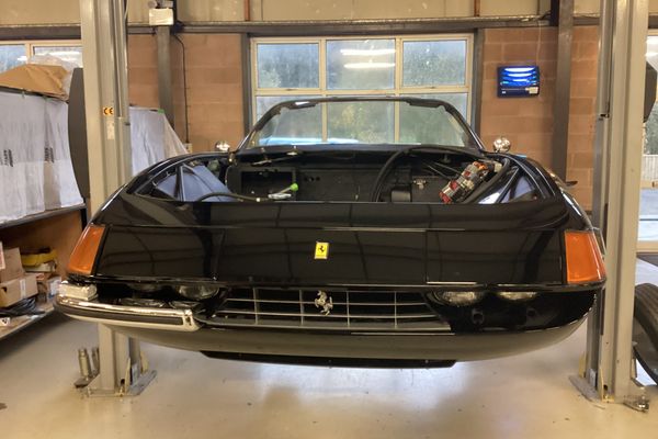 Ferrari 365 GTS/4 Daytona Spyder