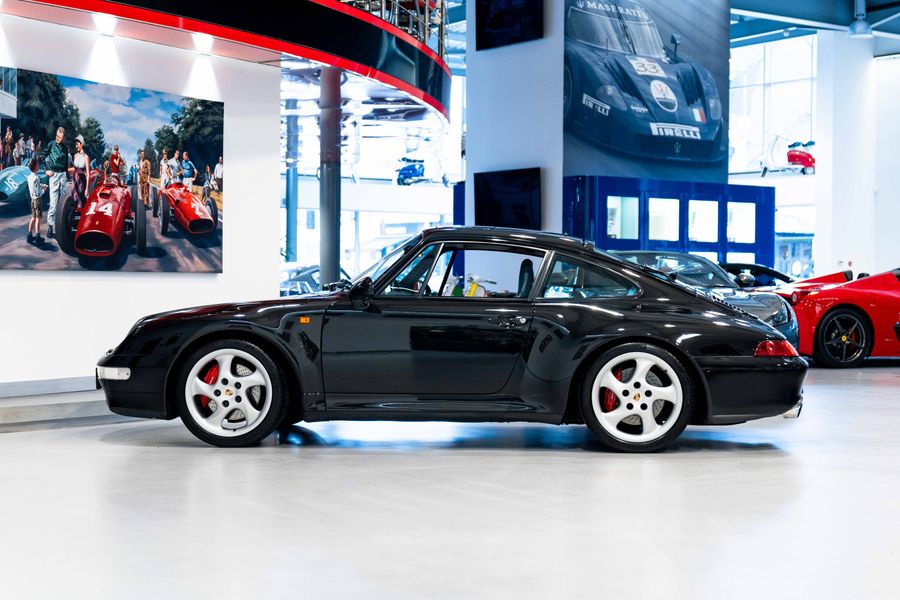 Porsche 993 Carrera 4S LHD