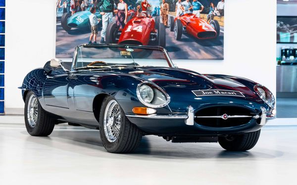 Jaguar E-Type Series 1 Roadster