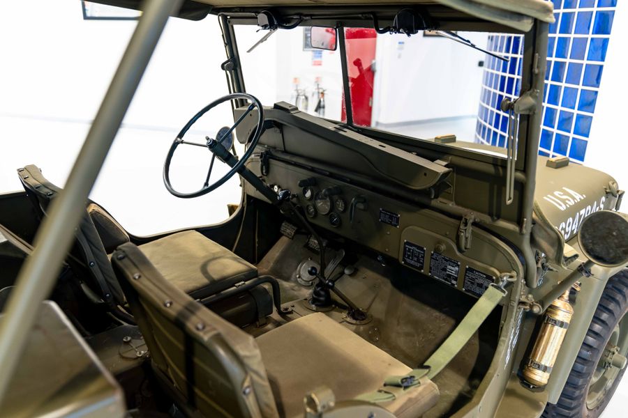 Willys Jeep Radio Car