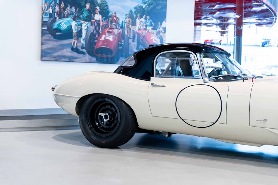 Jaguar E-Type Series 1 Lightweight