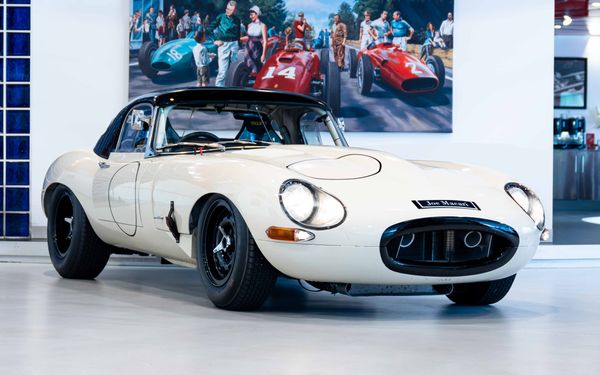 Jaguar E-Type Series 1 Lightweight