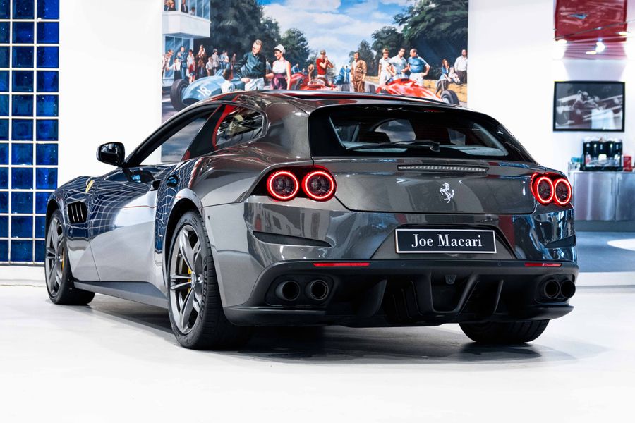 Ferrari GTC4 Lusso