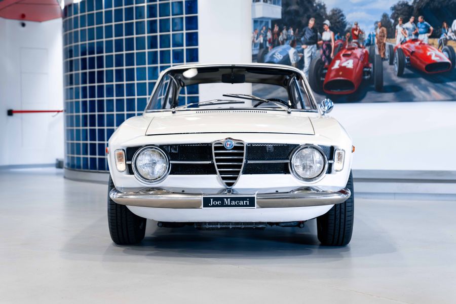 Alfa Romeo GT Junior 1300 'Scalino' LHD