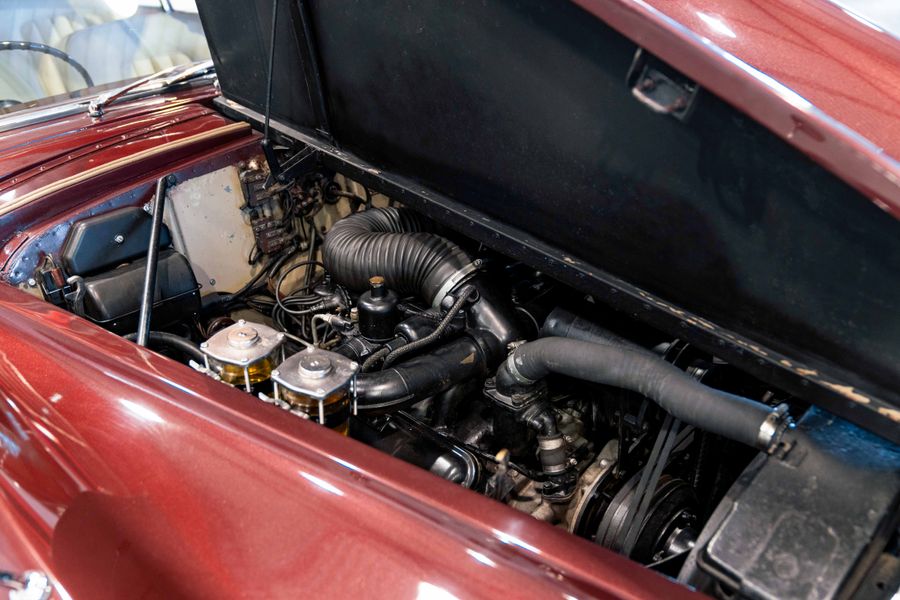 Bentley S2 Continental Flying Spur Saloon