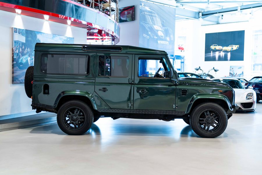 Land Rover Defender Overfinch V8