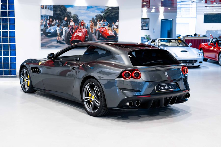 Ferrari GTC4 Lusso