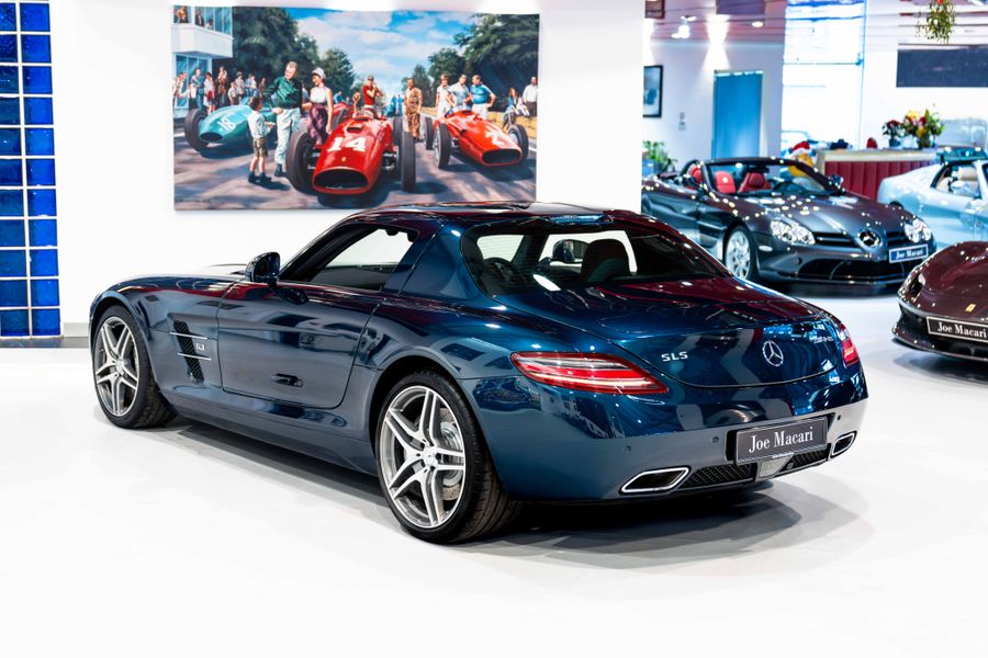 Mercedes-Benz SLS AMG