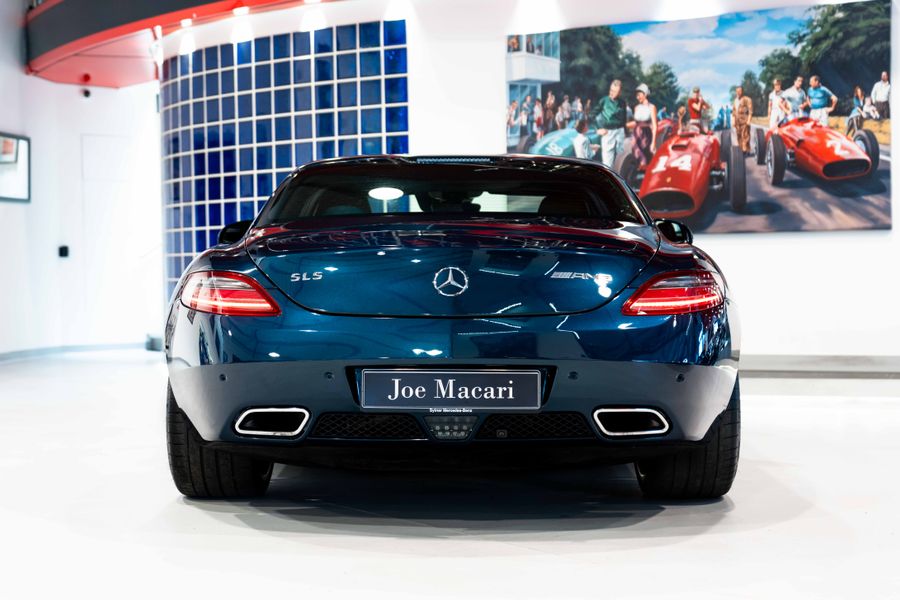 Mercedes-Benz SLS AMG