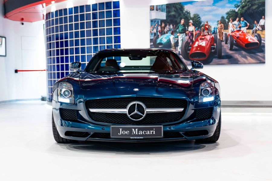 Mercedes-Benz SLS AMG