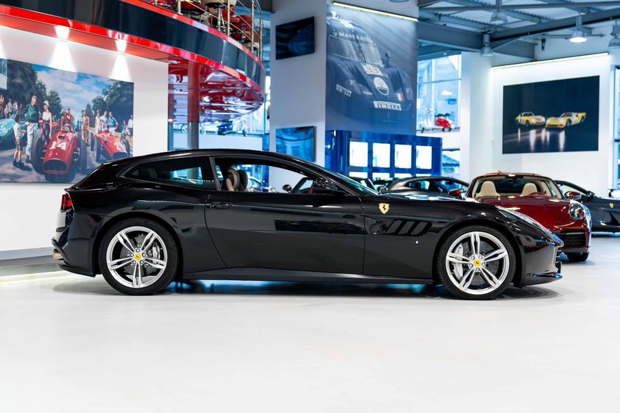 Ferrari GTC4 Lusso