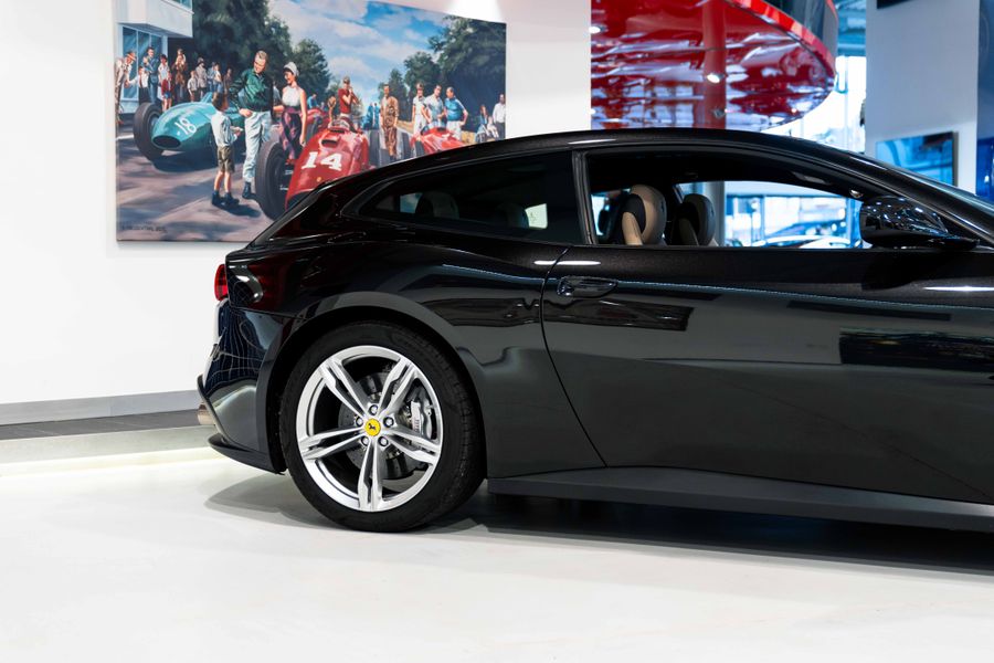 Ferrari GTC4 Lusso