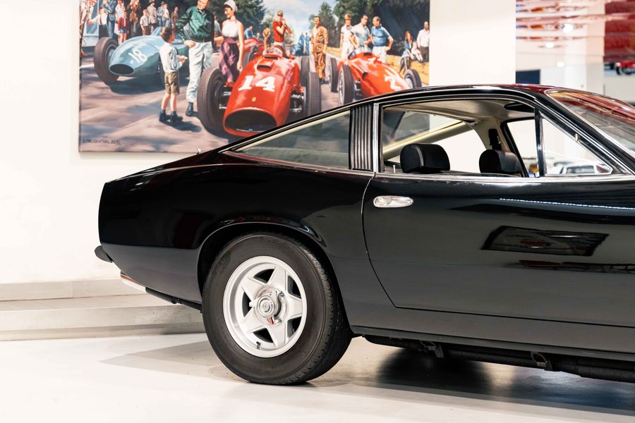 Ferrari 365 GTC/4