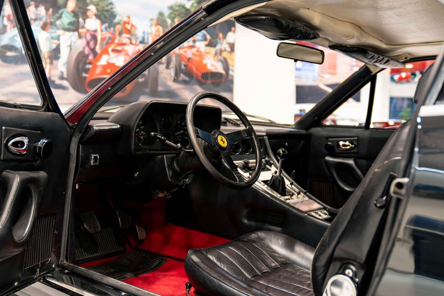 Ferrari 365 GTC/4