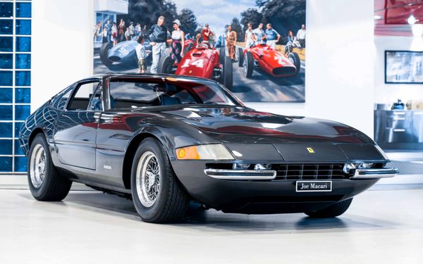 Ferrari 365 GTB/4 Daytona