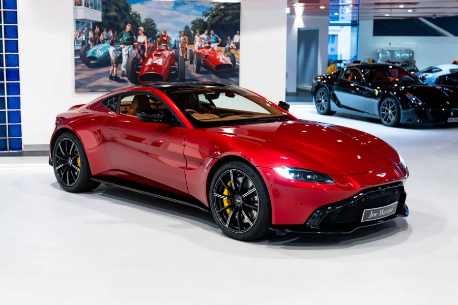 Aston Martin V8 Vantage